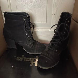 Women’s Charlotte Russe black heal boots